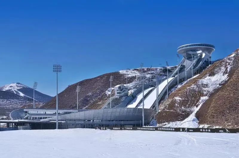 国家跳台滑雪中心“雪如意”.jpg