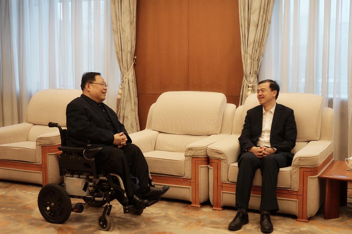 领导会谈.jpg