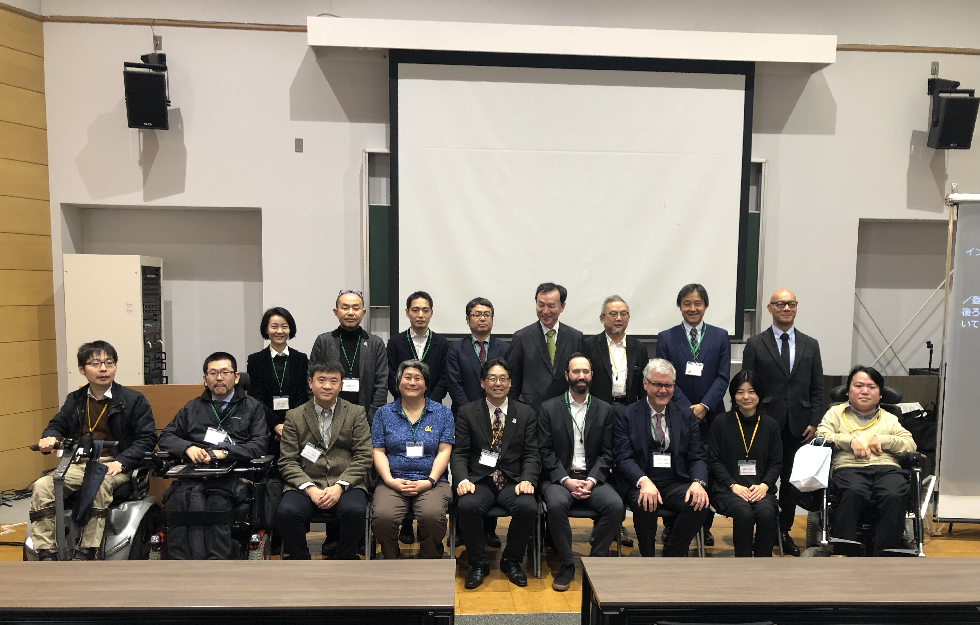 东京大学合影清晰版_副本.jpg