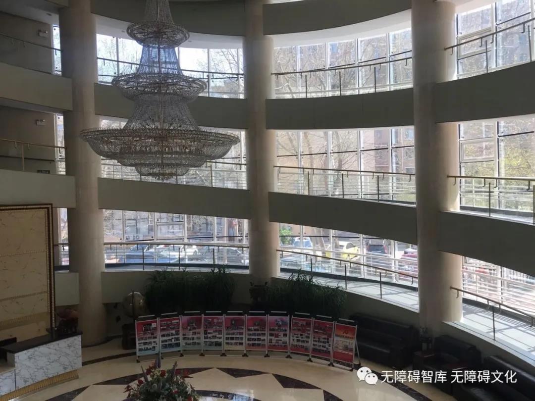 沿大坡道旋转绕行的坡度情况.jpg