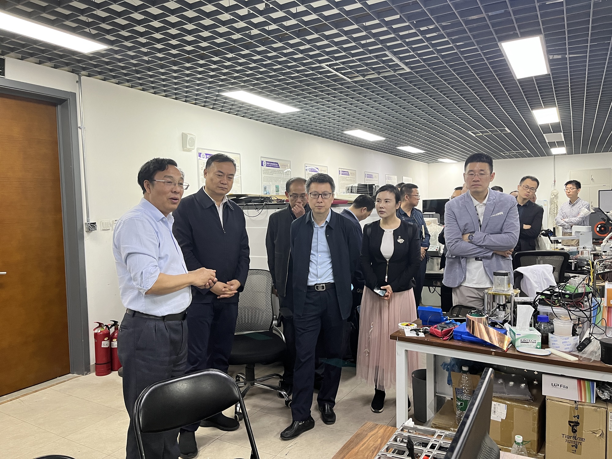 北京市经信局调研清华大学无障碍发展研究院.jpg